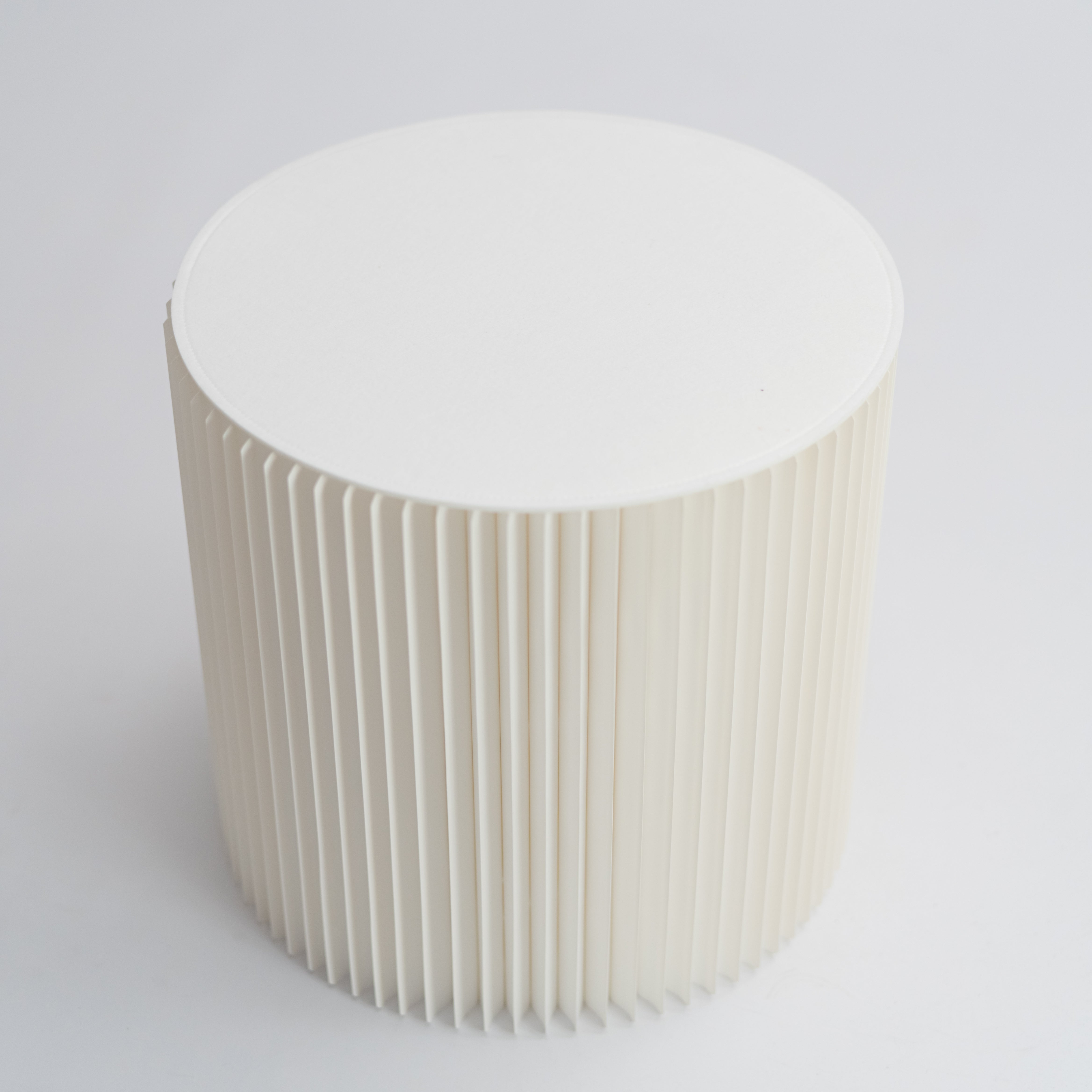 Foldable Circular Paper Table - White
