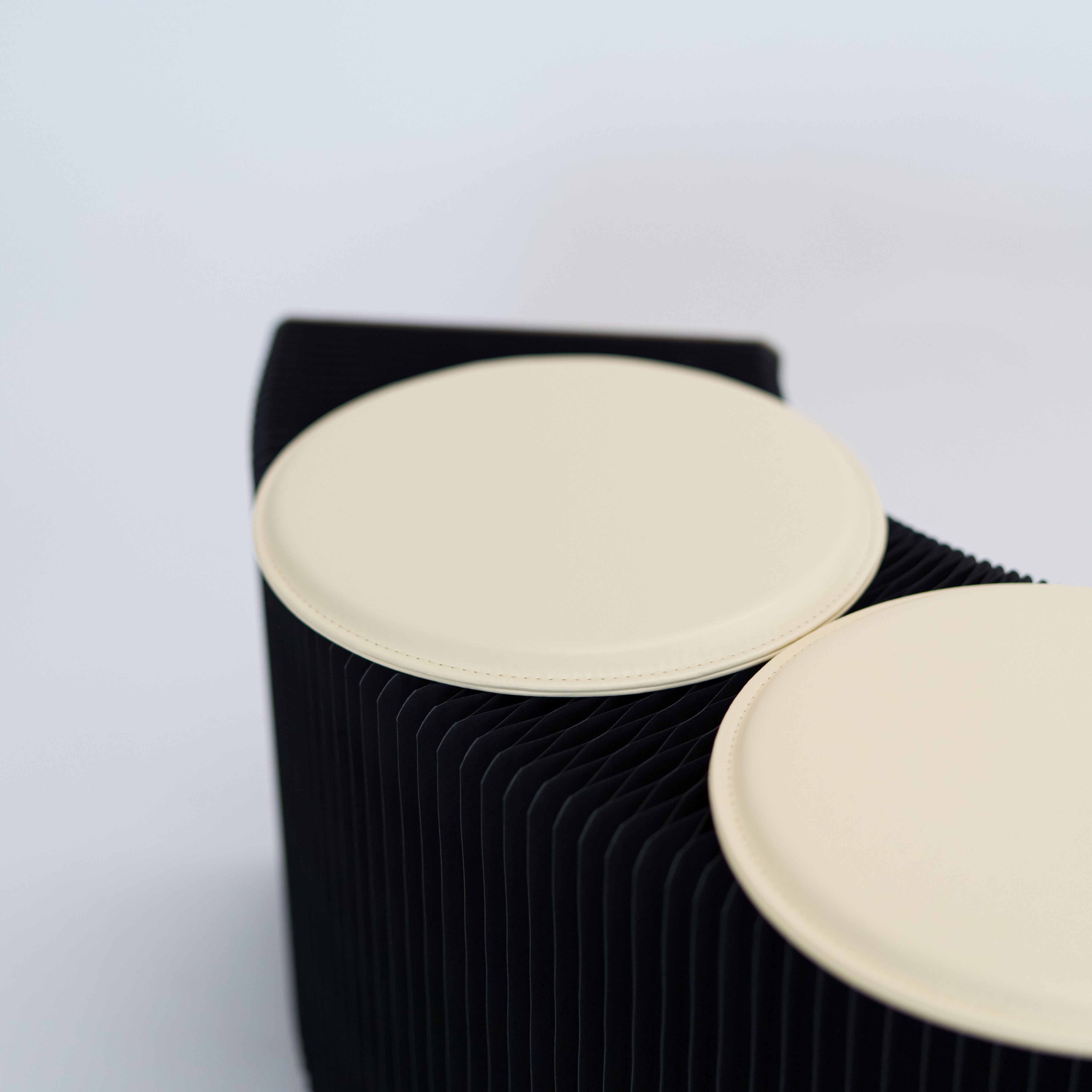 Foldable Paper Bench - Black